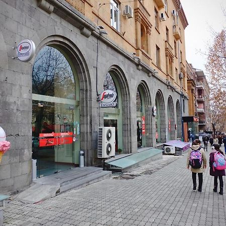 Abovyan 36 Apt & Tour يريفان المظهر الخارجي الصورة