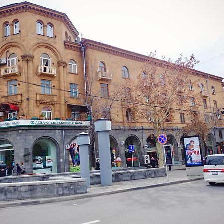 Abovyan 36 Apt & Tour يريفان المظهر الخارجي الصورة